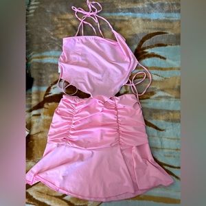 Draped bandana tie backless crop halter top and ruched skirt